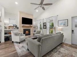 Modern cottage with covered deck grill & fireplace - walk to beach-bars-dining