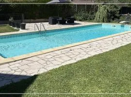 Villa Nora Maison avec piscine à Demange-aux-Eaux