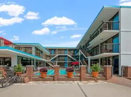 Alamar Resort Inn