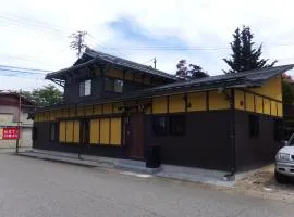 民泊優利