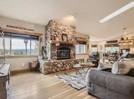 Mountain Retreat - Deck Views - Sleeps 10