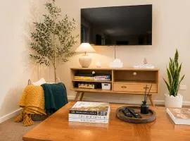 Spacious 3BR Home Ballarat Excellent For Families and Groups