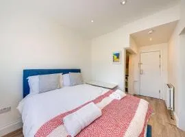 Cozy Room at Wembley near Stadium