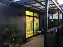 Highway to Hobbiton Guesthouse - Matamata Central Location