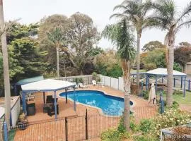 Coachman Motel and Holiday Units