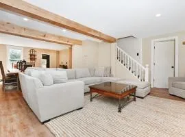 Lake Luzerne House Sauna, Hot Tub, Walk to Beach