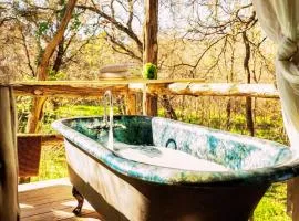 A Rustic Romantic Getaway in Texas Hill Country