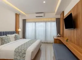 THE SAND Suites & Villas