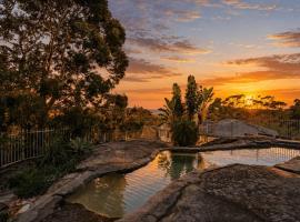Resort Style Rock Pool Oasis, hotel u gradu 'Umina'