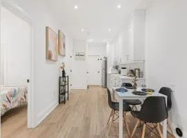 Luxury Private Suite, 25 Min to FIFA, Parking