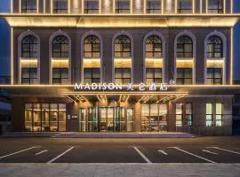 Madison Hote Yanji Department Store West Market