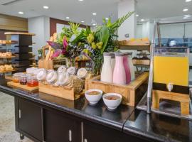 Hotel Domani, hotel i Guarulhos