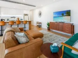 104 Portarlington Esplanade 2 bedroom, 2 bathroom apartment Parking Walk to the beach and shops Elevator access