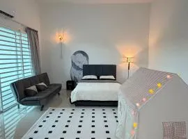 4B 3R Cozy Spacious 12pax Near Dewan Millenium