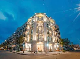 Diamonds Luxury Hotel