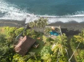 Secret Moon Beach House