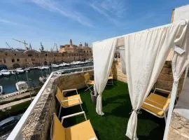 Mediterranea Waterfront house - By Valletta Ferry & Free Parking
