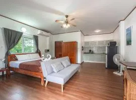 1BR Relaxed Stay Near Beach & Garden V206