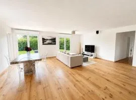 Villa Tossa - Elegant villa with garden in Tossa