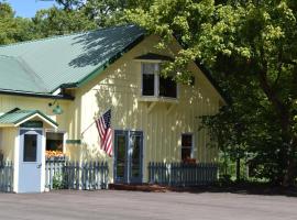 Green Valley Motor Lodge, motel u gradu Nešvil