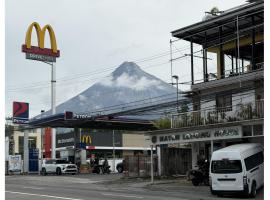 Mayon Lodging House, готель у місті Легаспі