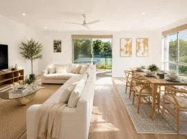 The Dennis Court - Private Tennis Court & Pool