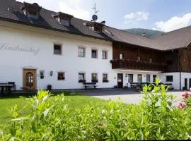 Farmstay Lindnerhof Apartments & Rooms
