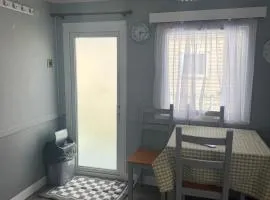 Yellow Rose Caravan Retreat