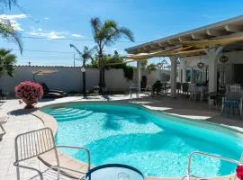 Marechiaro Pool & Restaurant