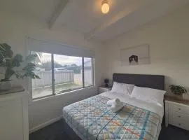 Esperance Little Units 2