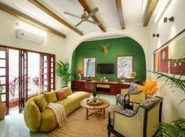 House of Comfort - 3 BR & 3 baths - 1' to Hoan Kiem Lake & Old Quarter