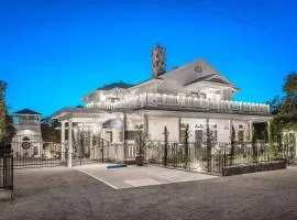 Polo House and Bungalows