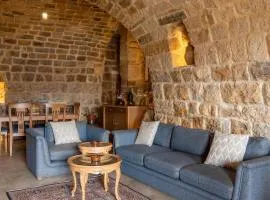 Authentic 2 bedrooms house in the heart of Ehden