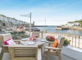 3 Bed in Porthleven oc-1seav