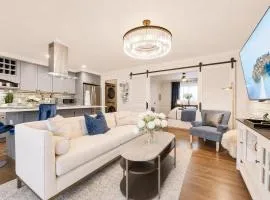 Chic 1BR Retreat w Patio & Onsite Hot tub