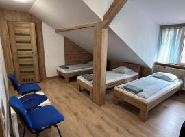 Rezydencja pod Gwiazdami, hotel em Legarda