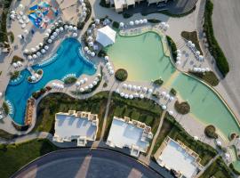 Sofitel Ras Al Khaimah Al Hamra Beach Resort: Resü'l-Hayme şehrinde bir otel