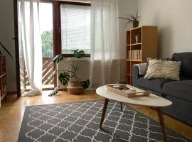 Elly Apartment