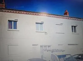 Large apartment close to Chalon-sur-Saône