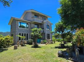 Snail B&B, hotel din Pinghe