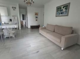 Varkiza Pines Apartment, hotel u gradu 'Varkiza'