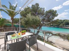 Apartamento Playa Dor 27 en primera linea del mar, hotelli Cala d´Orissa