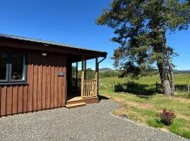Azalea Lodge 3 with Wood Burning Hot Tub