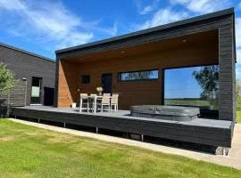PeltoVilla - Relax in the sauna and hot tub