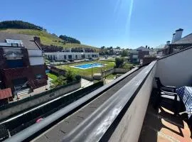 Apto Kibou con piscina y garaje