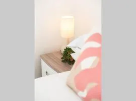 Brynglas Newport flat sleeps 8 - Mycityhaven