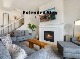 Vernazza Retreat with King Suite and Resort Amenities