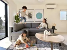 10 mins to Kumamoto Airport Modern 4BR House by Restavio