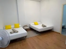 Two bedroom converted maisonette close to Ibiza Port