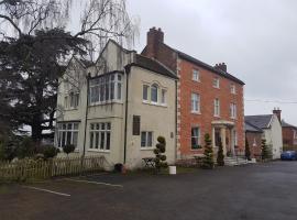 The Chalford House Hotel, hotel v destinaci Westbury